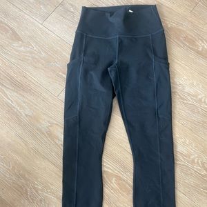 XS Fabletics leggings